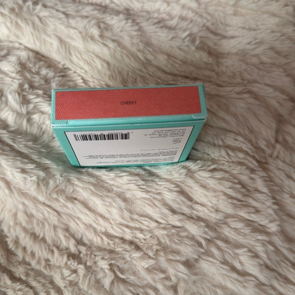 New Sweed air blush cream - Shade cheeky - Picture 2 of 3